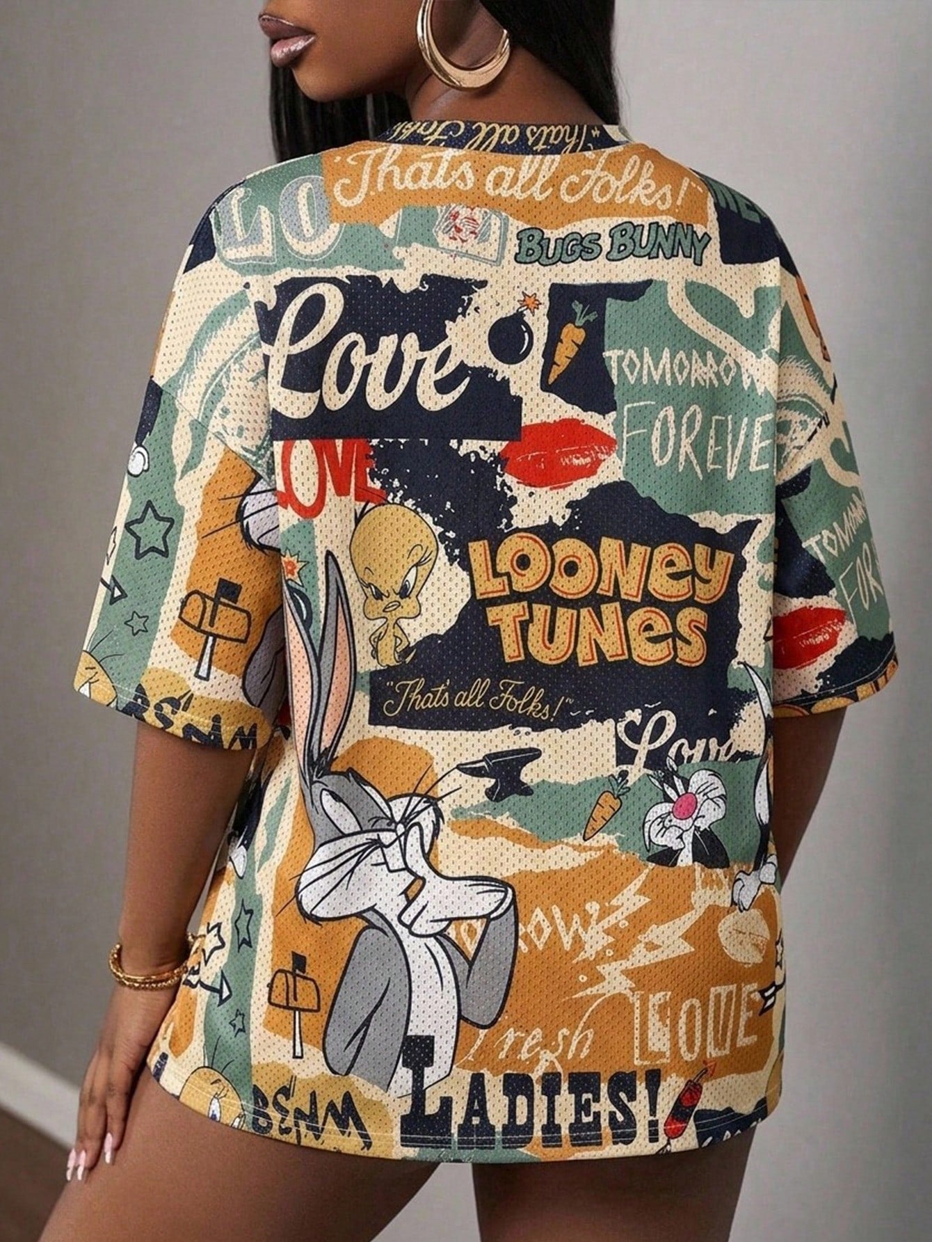 Slaydiva LOONEY TUNES X 2026 Plus Size Women's Casual Streetwear Retro Cartoon Graphic V-Neck Mesh Fabric Short Sleeve T-Shirt, Sports Tennis Style, Summer