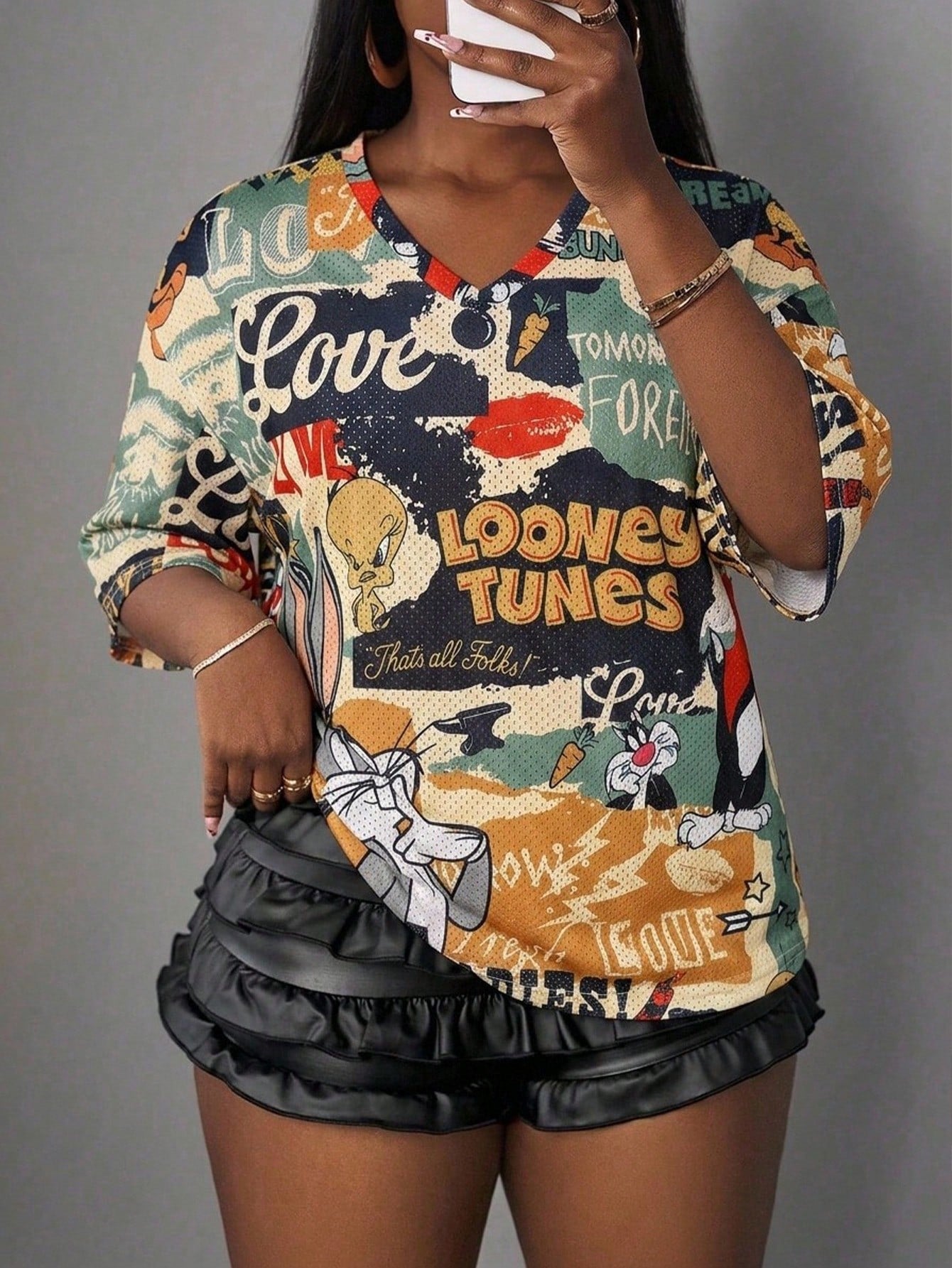 Slaydiva LOONEY TUNES X 2026 Plus Size Women's Casual Streetwear Retro Cartoon Graphic V-Neck Mesh Fabric Short Sleeve T-Shirt, Sports Tennis Style, Summer