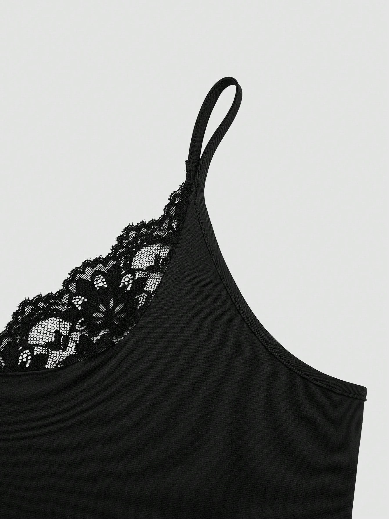 Sweetra European And American Women's Plus Size Minimalist Eleganza Lace Patchwork Minimalist Style Design Backless Camisole Top Date Night Black Summer