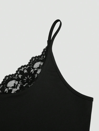 Sweetra European And American Women's Plus Size Minimalist Eleganza Lace Patchwork Minimalist Style Design Backless Camisole Top Date Night Black Summer