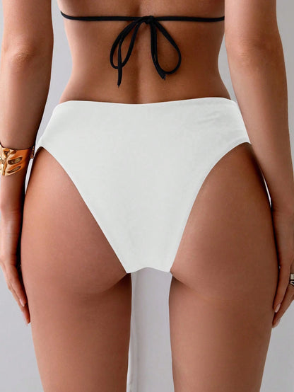 Swim Basics Summer Women's Sexy V-Shape Bikini Bottom, Minimalist & Fashionable For Casual Daily Wear