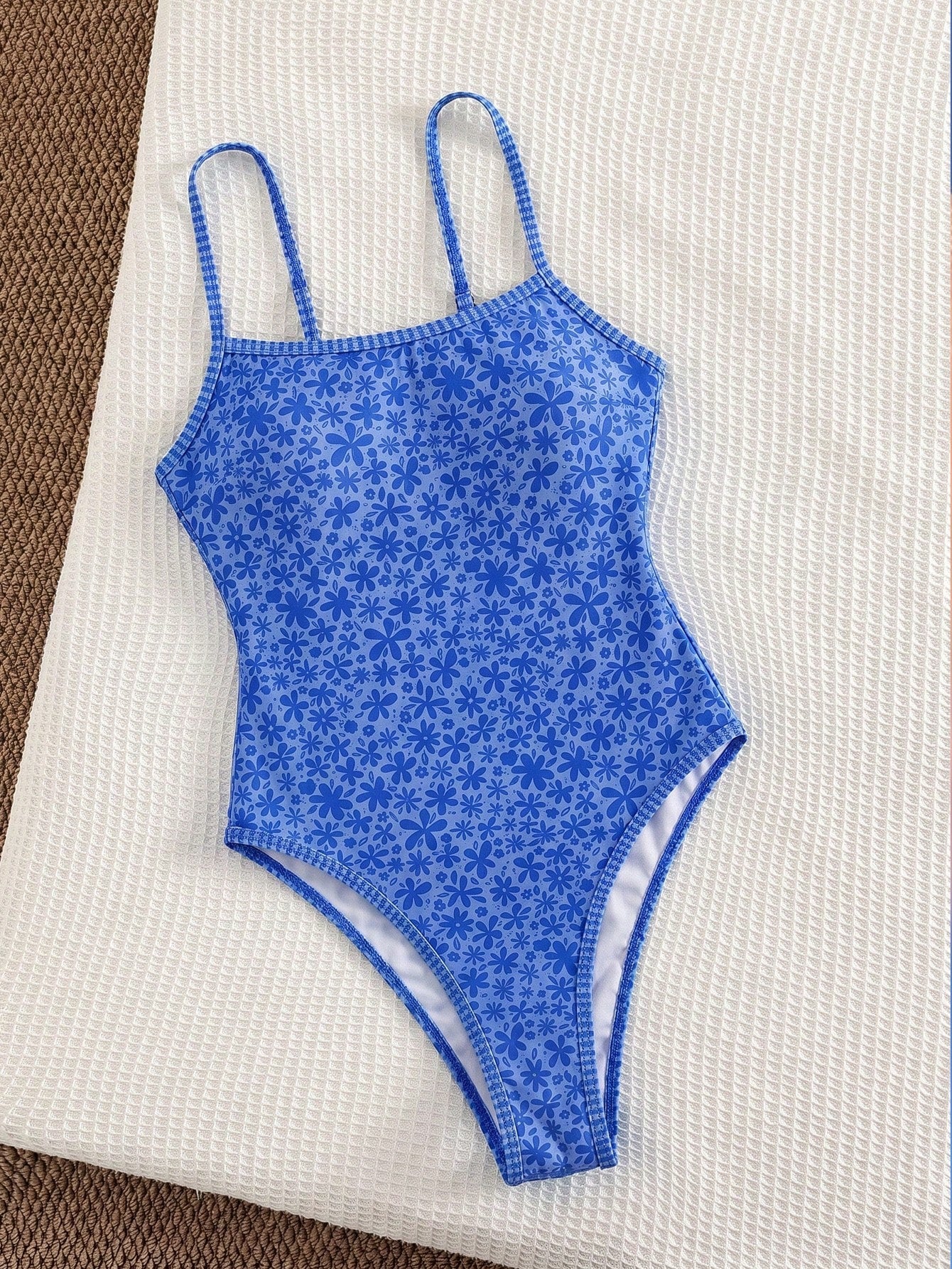 Swim Mod Spring/Summer New Arrival Cross-Border European And American Sexy One-Piece Swimsuit, High-Cut Triangle Bottoms, Ocean Life Print Contrast Color Spaghetti Strap, Gather Bust, Backless, Bodysu