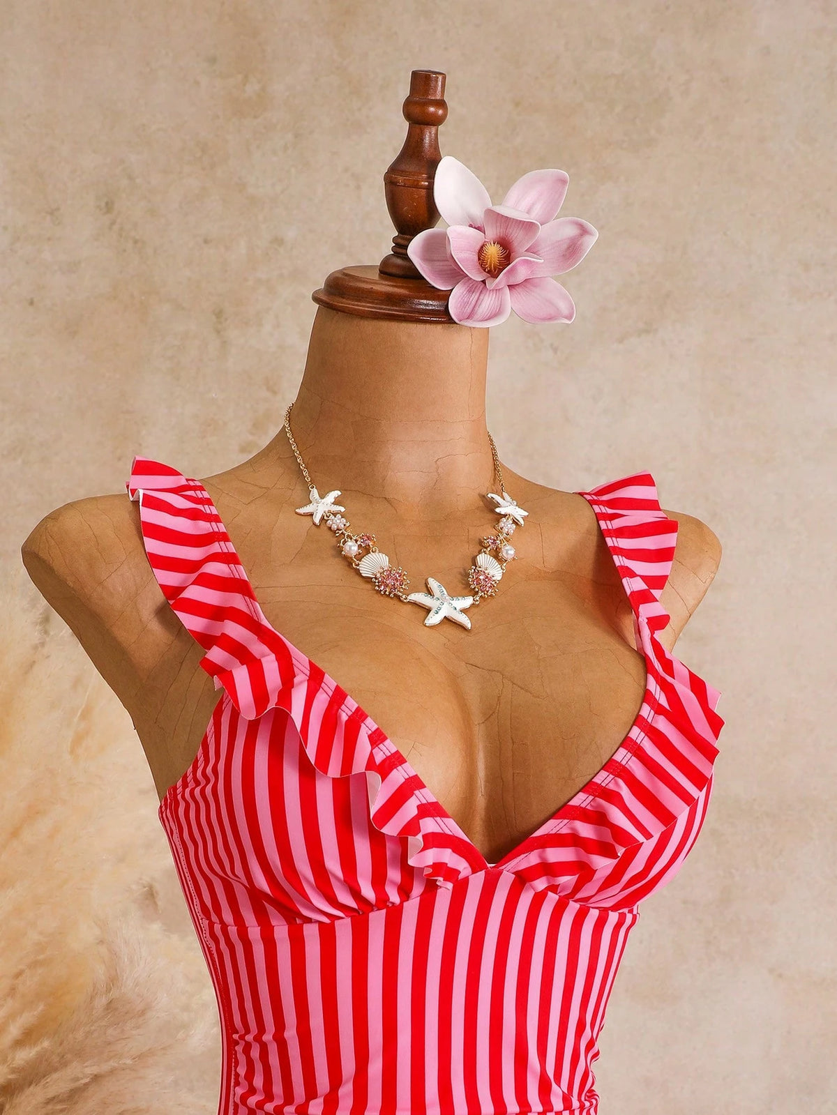 Swim Mod Women's One-Piece Tropical Sexy Cute Striped Multicolor Print Adjustable Shoulder Strap Ruffle Hot-Selling Beach Vacation Casual Elegant Valentine's Day Party Bikini One-Piece Swimsuit
