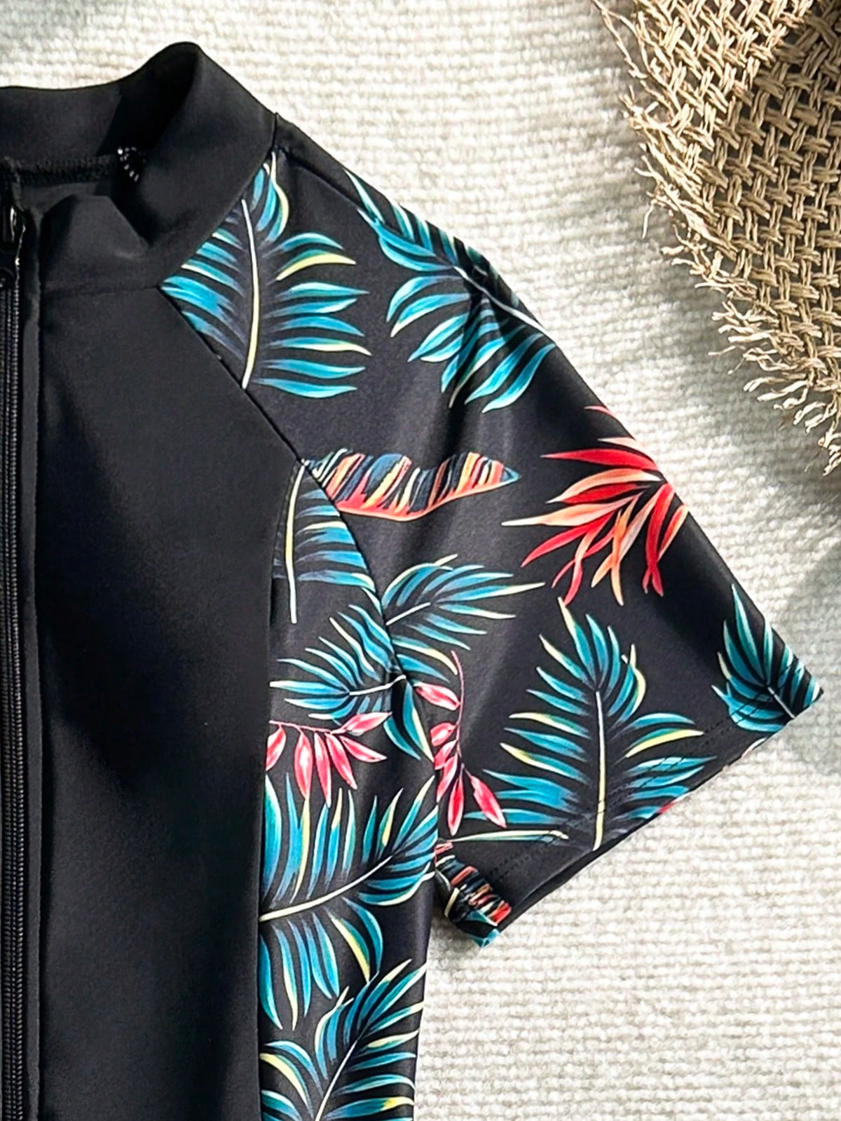 Swim SPRTY Women's Summer Beach Vacations Sporty Short-Sleeve Zip-Front One-Piece Swimsuit,Tropical Print One-Piece Bathing Suit With Shorts