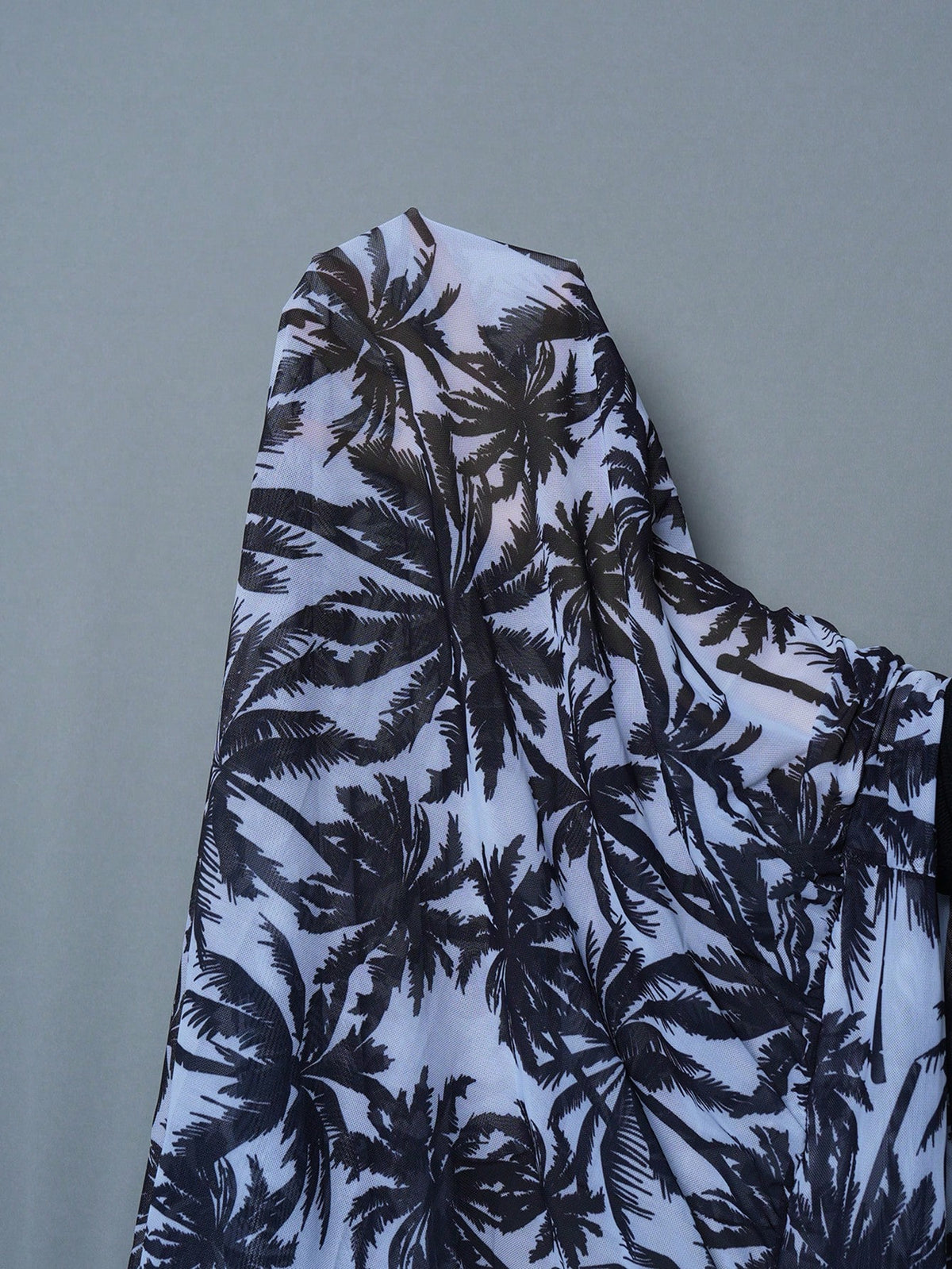 Swim Vcay 1 Pc Women's Long Sleeve Chiffon Printed Beach Cover Up, Black & White Palm Tree Pattern, Summer