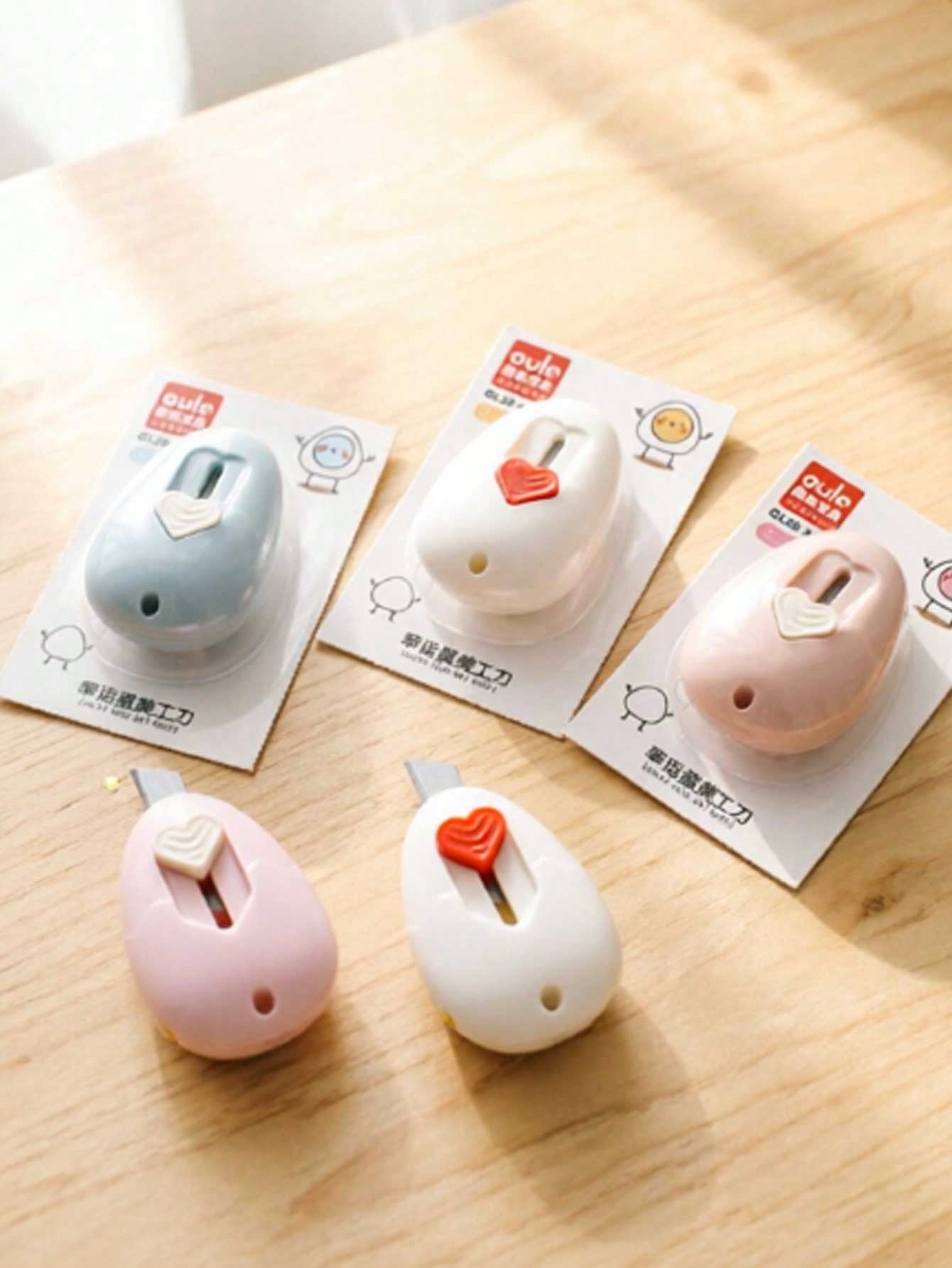 This Mini Portable Craft Knife Has A Cute Design And Wide Range Of Uses, Making It An Ideal Choice For Opening Packages, Cutting Paper And Creating Scrapbooks. Not Only Is It Stylish In Appearance, Bu
