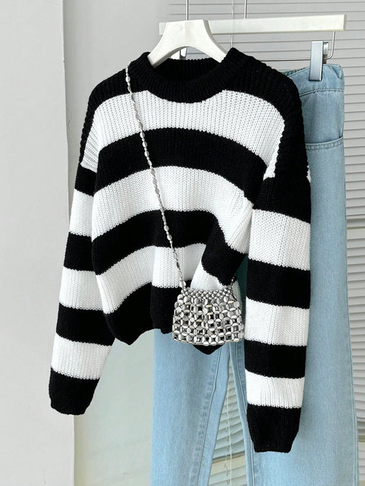 Tween Girl Thick Knit Long Sleeve Sweater Black And White Striped Autumn Casual Streetwear Dressy School Holiday Back-To-School Cropped Jumper