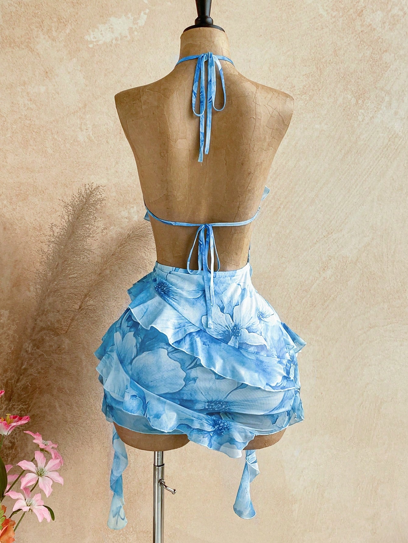 Ure Wave Women's Ruffled Halter Backless Sexy Tropical Modest Mini Dress,Party Vacation Dresses For Women White And Blue Floral Summer