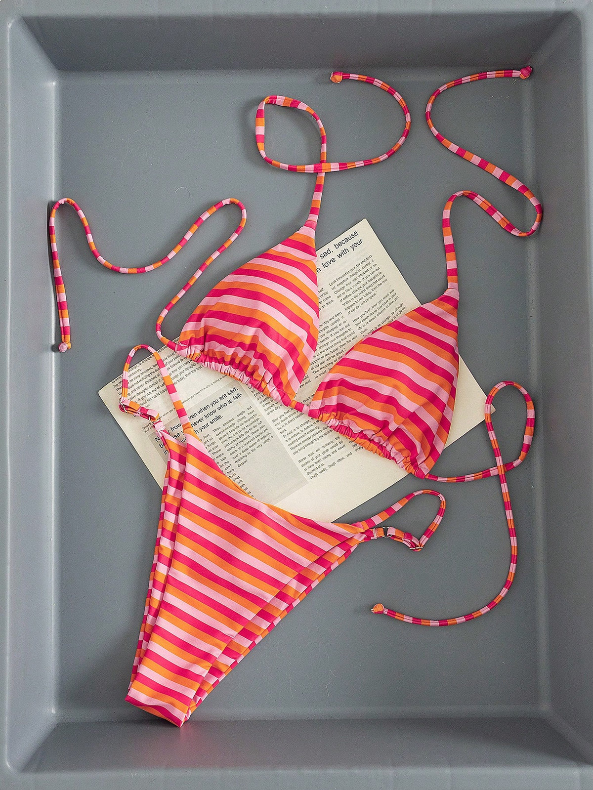 Women's Printed Halter Neck Tie Two Pieces Swimsuit: Sexy, Fashionable, Elegant, Pure Desire Style, Young, Casual, Romantic Summer, Vacationcore